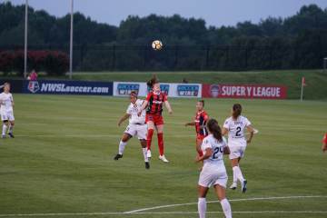 如果超级杯是拜仁对阵斯图加特，比赛的看点可能有哪些？（配图示意）